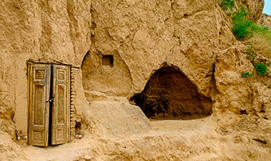 Ancient Cave Tomb of the Prophet Daniel